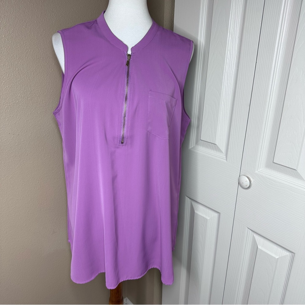 Sleeveless Zip-Front Blouse in Lavender